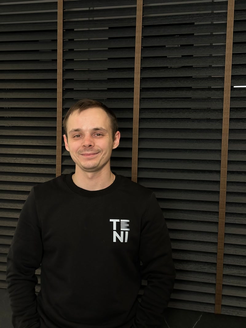 Олег Журавлев — монтажник TENI